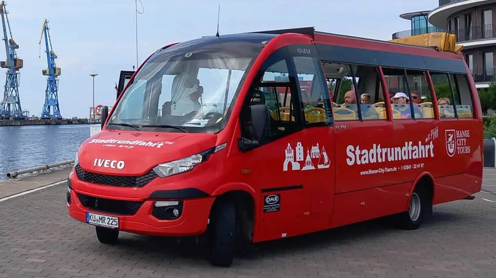 Unser Cabriobus auf Rundfahrt in Wismar